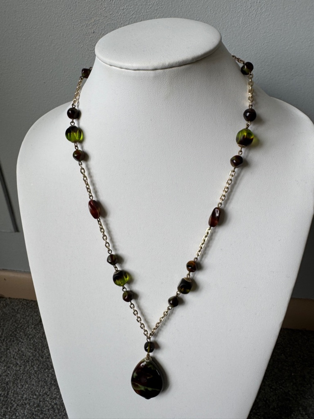 Source Unknown Green and Brown Bead Teardrop Necklace with Gold-Tone Chain